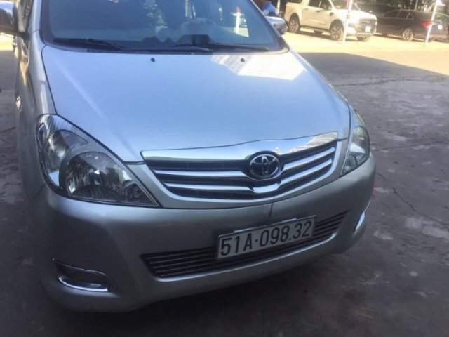 Bán ô tô Toyota Innova V năm 2008, màu bạc, odo 139.000 km0