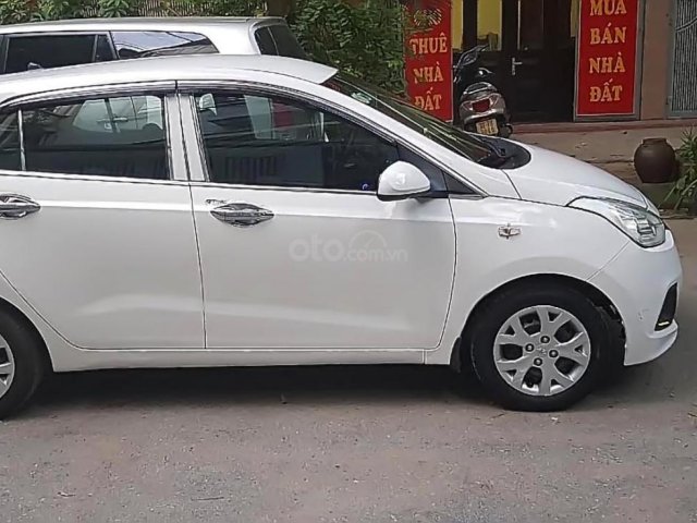 Bán Hyundai Grand i10 2015, màu trắng, nhập khẩu0