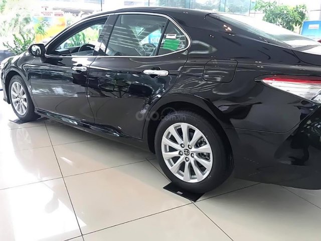 Bán Toyota Camry 2.0G đời 2019, màu đen, xe nhập0