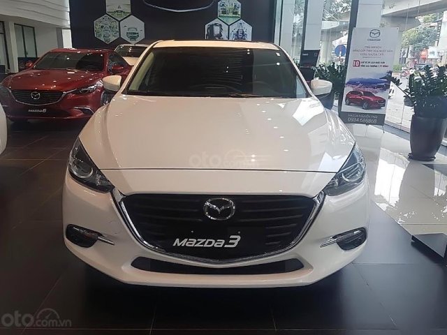 Cần bán xe Mazda 3 đời 2019, màu trắng