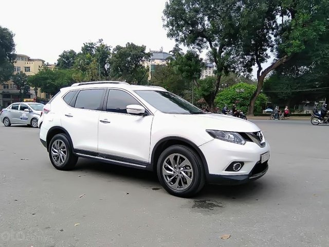 Bán ô tô Nissan X trail đời 2017, màu trắng0