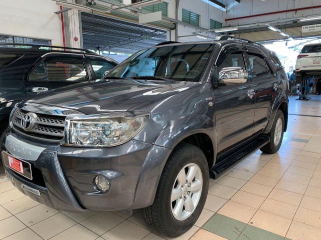 Bán ô tô Toyota Fortuner G đời 2009, màu xám số sàn