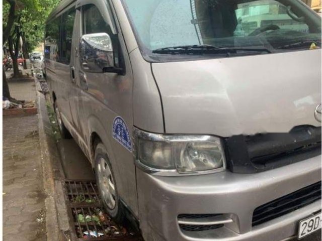 Bán Toyota Hiace sản xuất năm 2006, xe chính chủ giá thấp, động cơ ổn định 