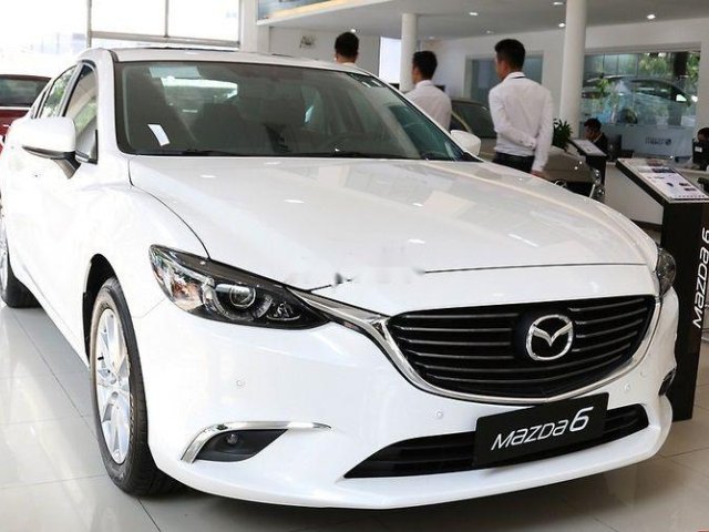 Bán ô tô Mazda 6 sản xuất 2019, màu trắng, giao xe nhanh0