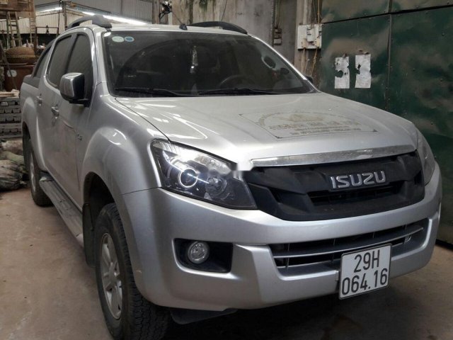 Bán xe Isuzu Dmax năm sản xuất 2016, màu bạc, nhập khẩu chính chủ, giá cạnh tranh