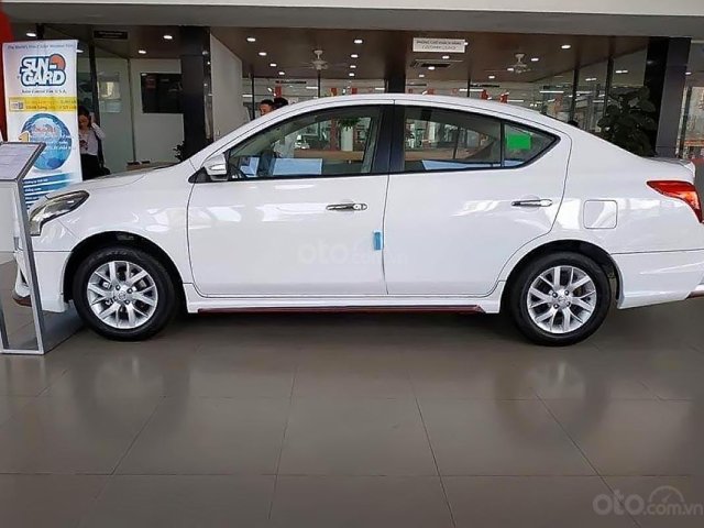 Bán Nissan Sunny XT Premium sản xuất năm 2019, màu trắng0