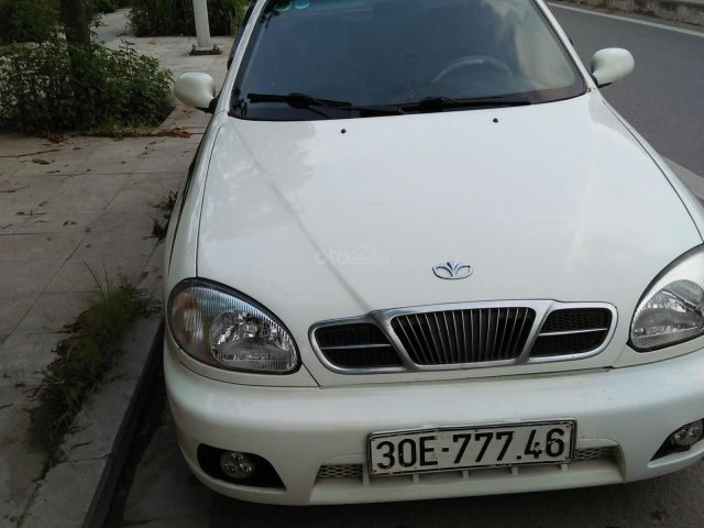 Cần bán xe Daewoo Lanos Sedan đời 2003, màu trắng0