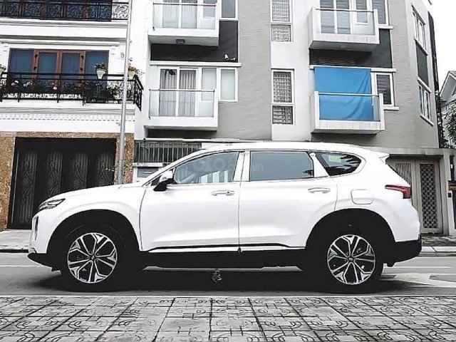 Bán xe Hyundai Santa Fe năm sản xuất 2019, màu trắng0