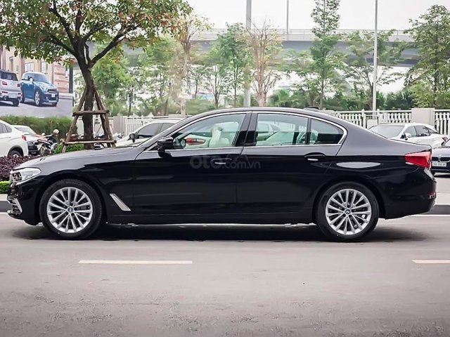Bán BMW 530i Luxury Line 2019, màu đen, nhập khẩu