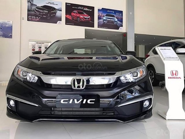 Bán Honda Civic 1.8 E năm 2019, màu đen, xe nhập