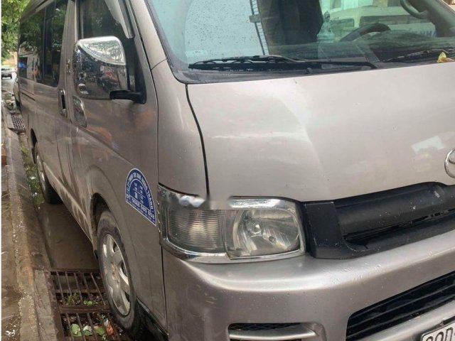 Bán Toyota Hiace đời 2006, xe chính chủ còn mới, động cơ khỏe