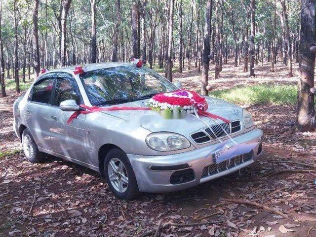 Cần bán lại xe Daewoo Lanos đời 2004, màu bạc, nhập khẩu 