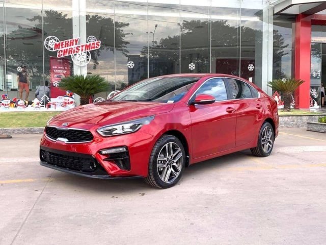 Bán xe Kia Cerato năm sản xuất 2019, màu đỏ, 675 triệu0