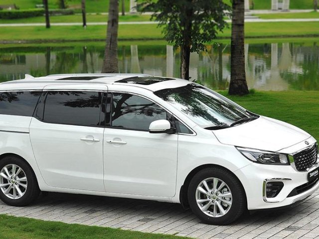 Cần bán Kia Sedona Luxury D sản xuất 2019, màu trắng