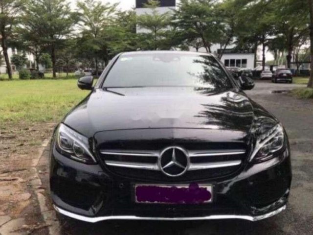 Cần bán lại xe Mercedes C300 AT sản xuất năm 2016, màu đen0