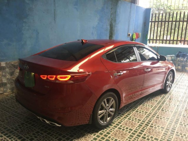 Bán Hyundai Elantra 1.6AT SX T11-2018, xe mua mới từ hãng