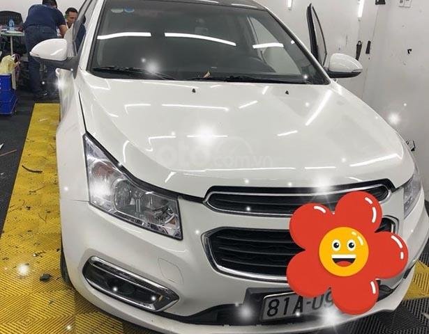 Cần bán xe Chevrolet Cruze 1.6LT đời 2016, màu trắng