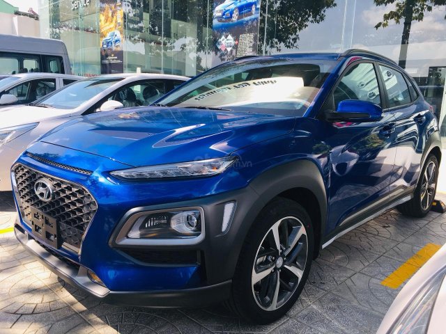 Cần bán Hyundai Kona 2.0 AT đời 2019, màu xanh lam, giá chỉ 699 triệu