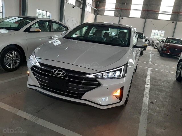 Hyundai Elantra AT năm 2019. Khuyến mãi lên tới 30tr