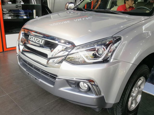 Khuyến mãi đầu năm mua Isuzu mu-X B7 2019 giá tốt, khuyến mãi khủng, giao ngay