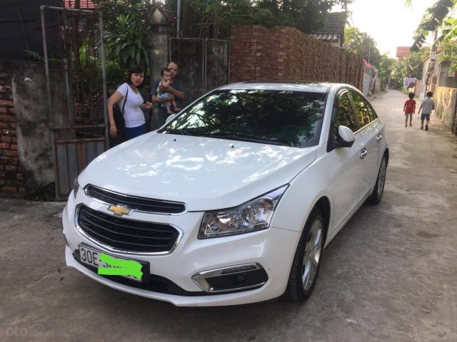 Bán xe Chevrolet Cruze LTZ sản xuất năm 2016, màu trắng0