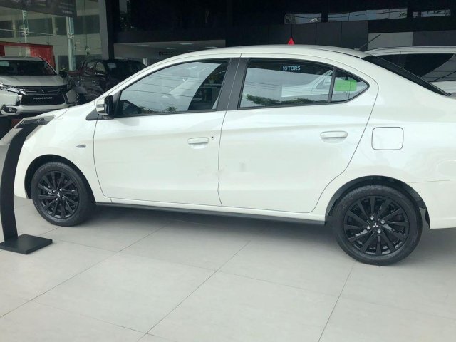 Bán Mitsubishi Attrage sản xuất năm 2019, màu trắng, xe nhập0