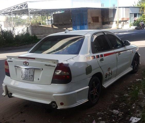 Bán xe Daewoo Nubira CDX sản xuất 2001, màu trắng, nhập khẩu