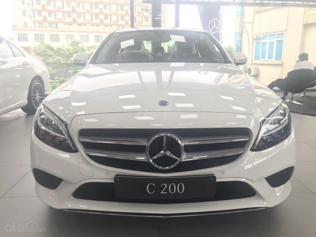 Bán Mercedes- Benz C200 2019, giao ngay giá cực tốt0