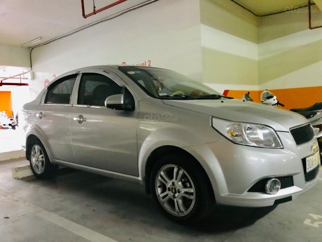 Bán Chevrolet Aveo đời 2015, màu bạc, đi được 13.000 km0