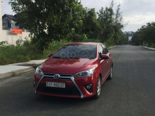 Bán Toyota Yaris sản xuất 2017, màu đỏ, xe nhập 