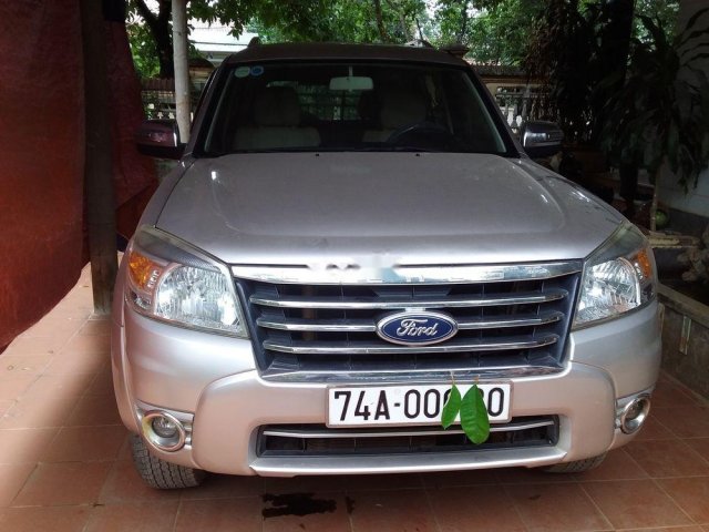 Bán xe Ford Everest đẹp, máy dầu, 6,5 lít đường hỗn hợp