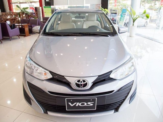 Cần bán xe Toyota Vios năm 2019, màu xám, số sàn, giá rẻ0