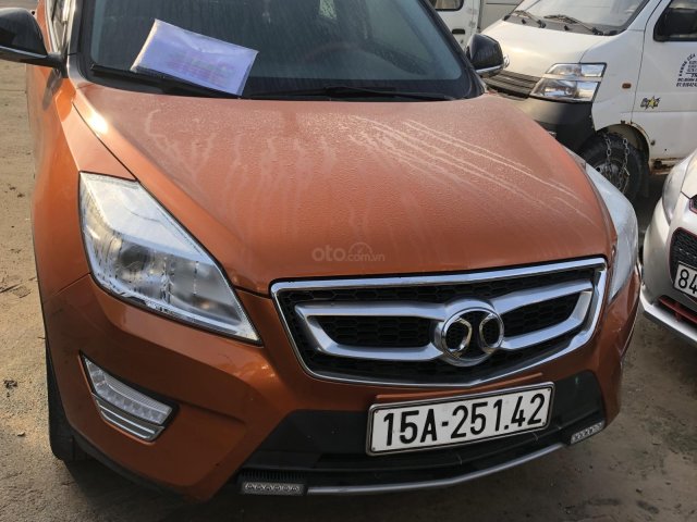 Bán xe BAIC X65 đăng ký lần đầu 2016, màu cam mới 75%, giá tốt 308 triệu đồng0