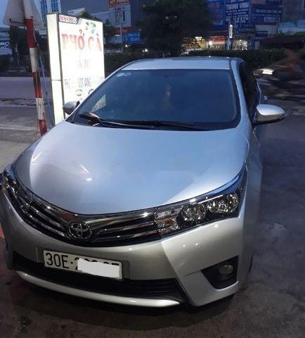 Bán Toyota Corolla altis 1.8G đời 2017, màu bạc