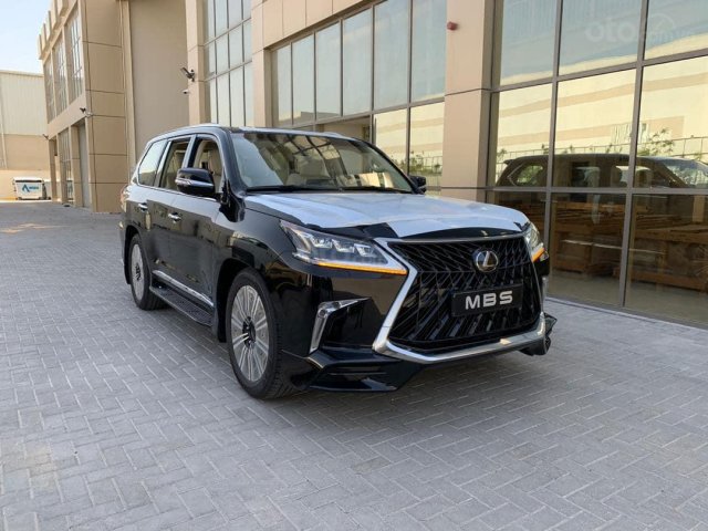 Bán Lexus LX570 Super Sport MBS 2019, 04 chỗ siêu VIP, màu đen, nhập Trung Đông, mới 100%0