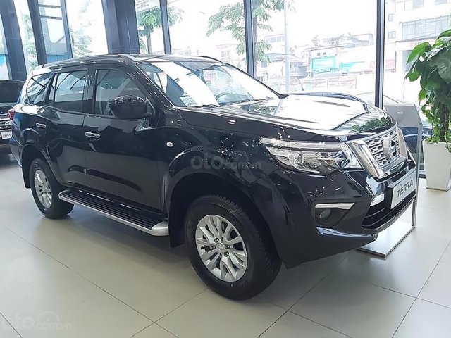 Bán Nissan Terra S 2.5 MT 2WD 2019, màu đen, nhập khẩu  