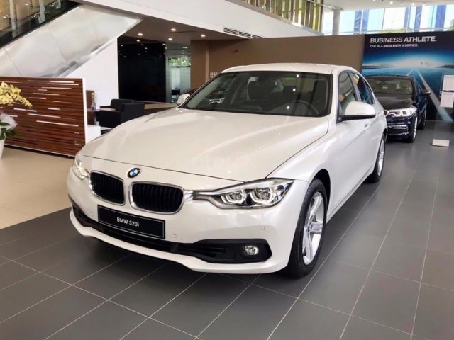 Cần bán BMW 3 Series 320i 2019, màu trắng, nhập khẩu0