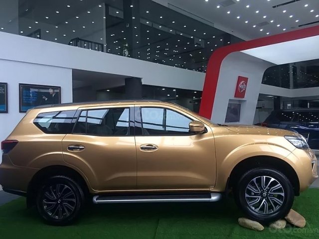 Bán Nissan Terra V 2.5 AT 4WD năm 2018, màu vàng, nhập khẩu  