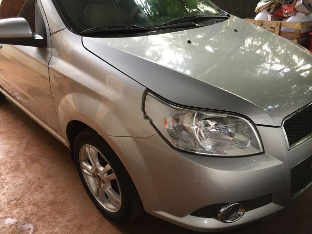 Bán Chevrolet Aveo 2015, màu bạc, nhập khẩu0