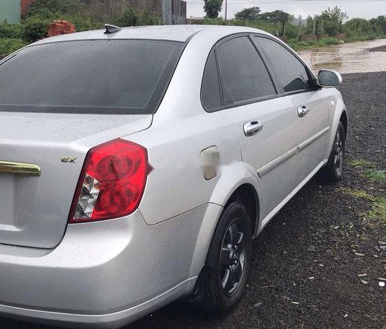 Bán xe Daewoo Lacetti sản xuất năm 2008, màu bạc  