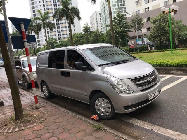 Bán Hyundai Grand Starex sản xuất năm 2008, màu bạc, nhập khẩu 0