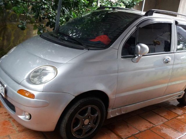 Cần bán Daewoo Matiz 2002, màu bạc, giá 90tr