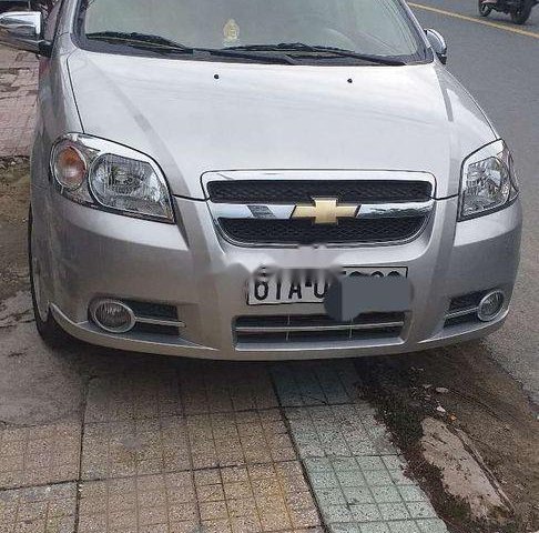 Bán Chevrolet Aveo đời 2012, màu bạc, giá 265tr0