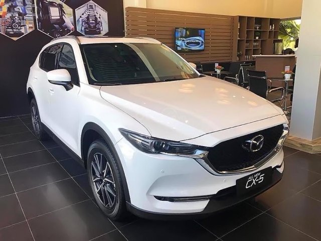 Bán xe Mazda CX 5 2.0 AT đời 2018, màu trắng 0