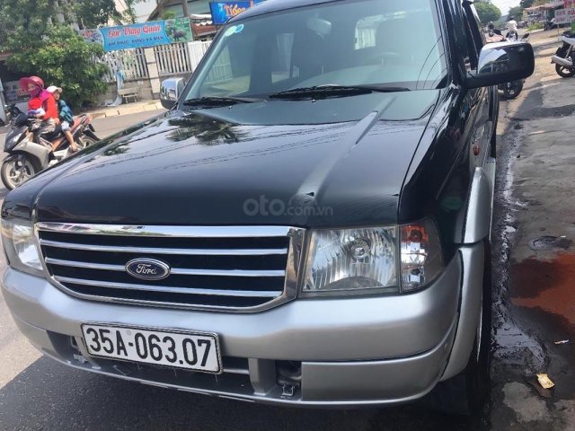 Cần bán xe Ford Everest năm 2006, màu đen   0