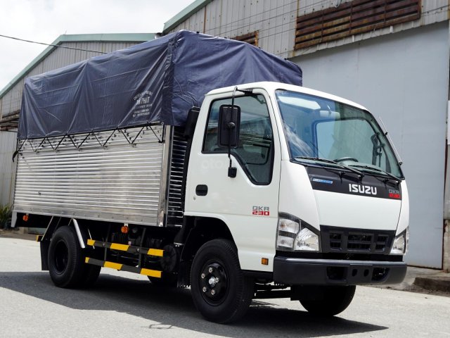 Isuzu QKR230 2T _2T5 thùng 3m6 giá rẻ hỗ trợ vay cao 80=>85%0