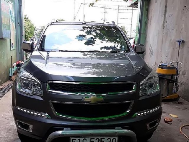 Bán Chevrolet Colorado màu xám, đời 2015, số sàn