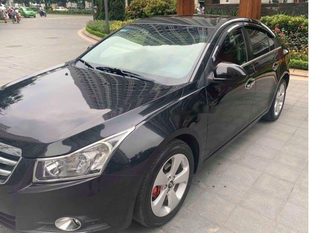 Cần bán Daewoo Lacetti 2010, màu đen còn mới0