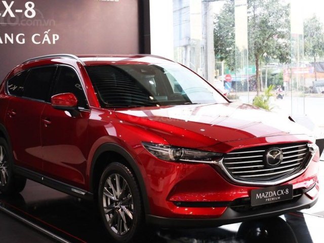 Bán Mazda CX8 màu đỏ pha lê mới