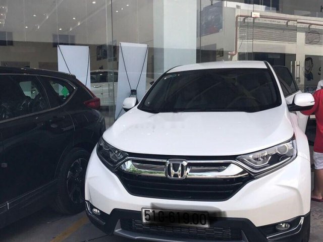 Cần bán Honda CR V 2018, màu trắng, nhập khẩu0